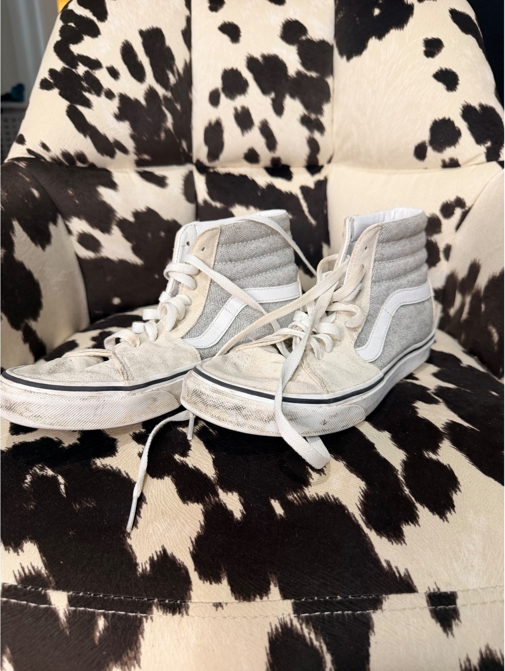 Vans Sk8-Hi Reissue White and Gray Suede High Top Sneakers Size 6